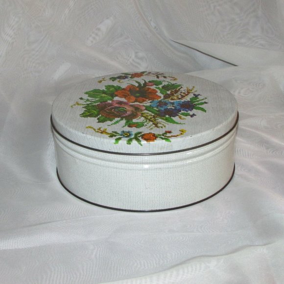 Vintage Cookie Biscuit Tin Floral Cross-stitch Round Metal Storage Canister - Picture 5 of 12